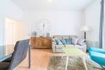 LuxusWohnung mit zwei Zimmern!