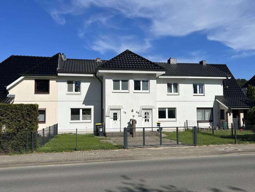 Haus zum Kaufen in Büchen 690.000 € 227 m²