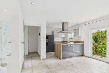 Haus zum Kaufen in Heilbronn 409.900 € 110.5 m² 6 zimmer
