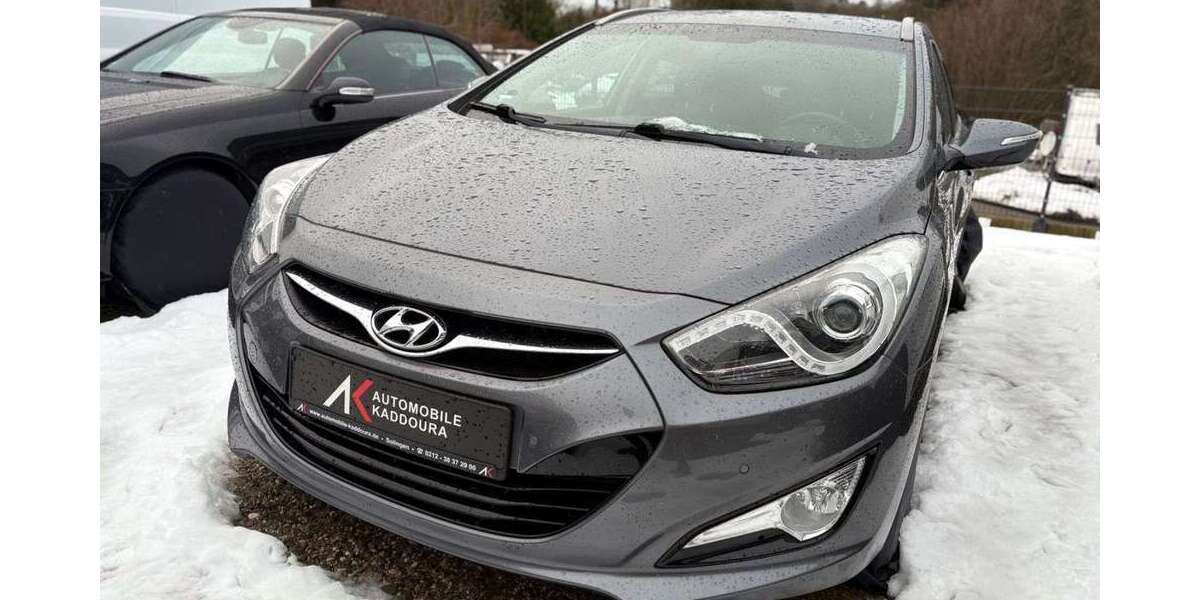 Hyundai i40 168.000 km 5.999 &euro; Solingen 42653