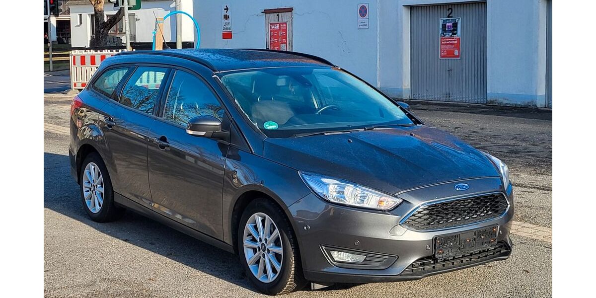 Ford Focus 118.000 km 7.200 &euro; Postbauer-Heng 92353