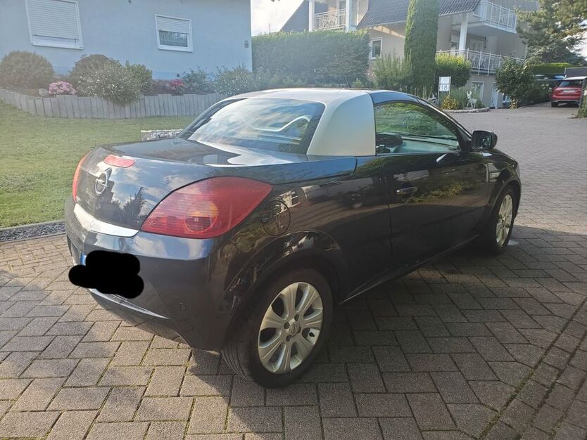Opel Tigra 99.067 km 1.499 € Dreikirchen 56414