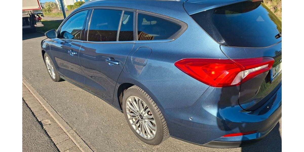Ford Focus 99.200 km 14.450 &euro; Leipzig 04159