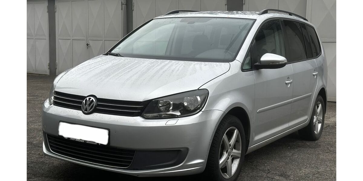 VW Touran 141.000 km 6.250 &euro; Essen 45127