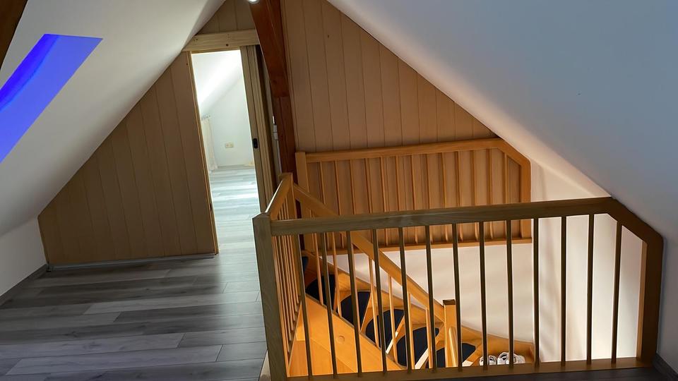 Dachgeschoßwohnung Burglengenfeld - 4.5 Zimmer, 91 m&sup2;, 285.000&euro; | Angebot:25965819