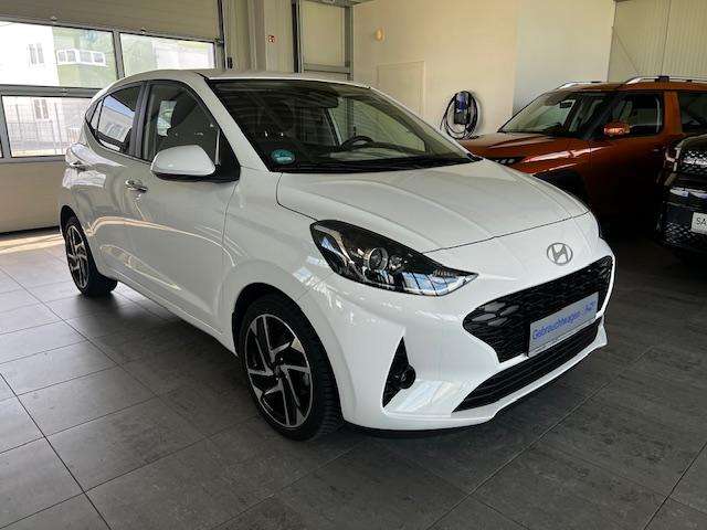 Hyundai i10 8.737 km 18.380 &euro; Lübeck 23562
