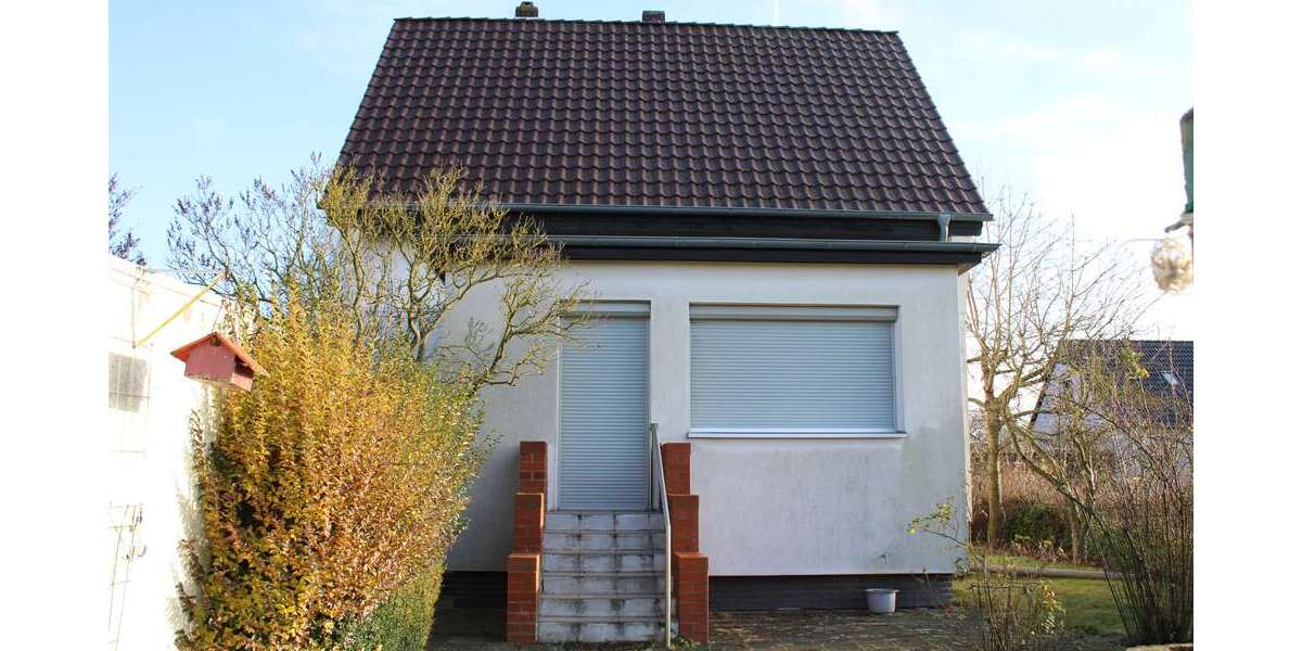 Haus zum Kaufen in Langenhagen 249.000 € 100.5 m² 5 zimmer