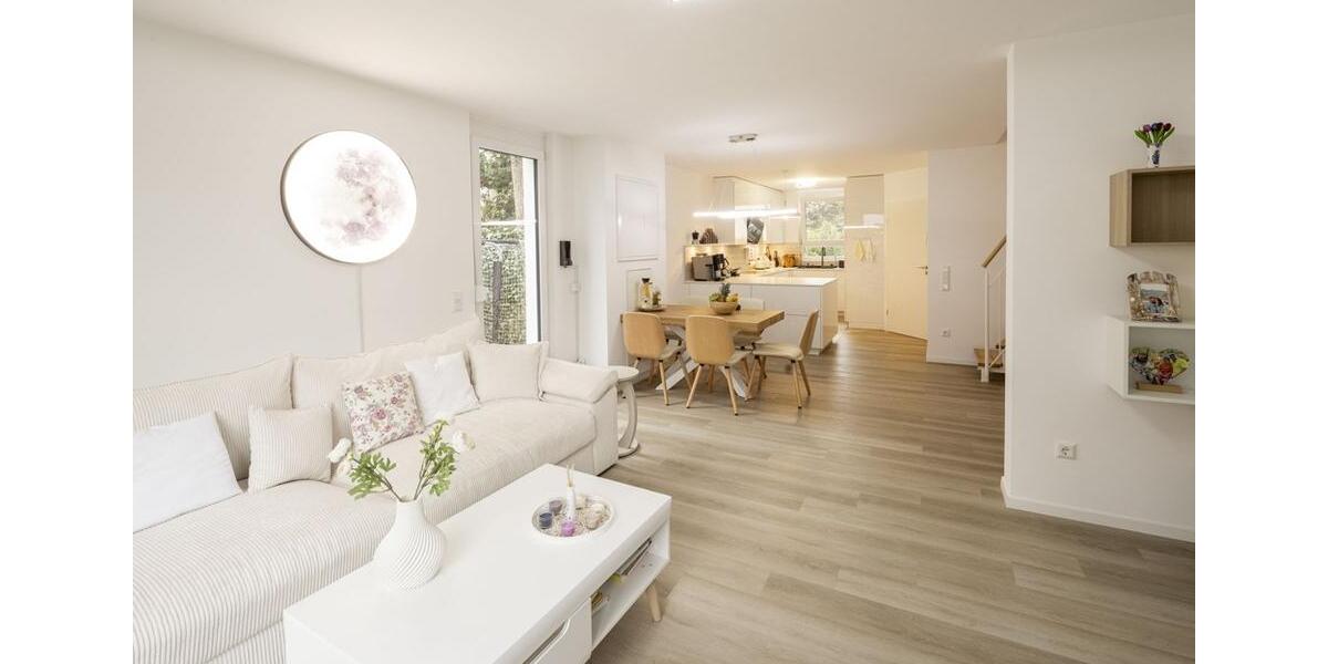 Reihenhaus Horgau - 5.5 Zimmer, 142 m&sup2;, 1.648&euro; | Angebot:22964988