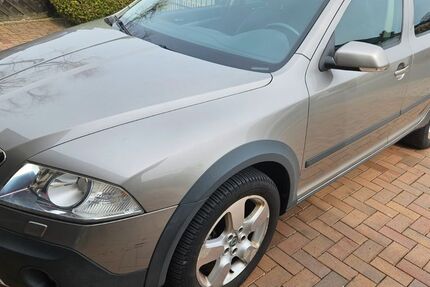 Skoda Octavia 106.000 km 6.500 &euro; Rosengarten 21224
