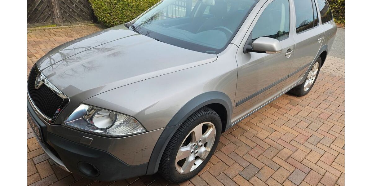 Skoda Octavia 106.000 km 6.500 &euro; Rosengarten 21224