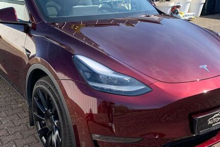 Tesla Model Y 21.956 km 42.750 € Kaarst 41564