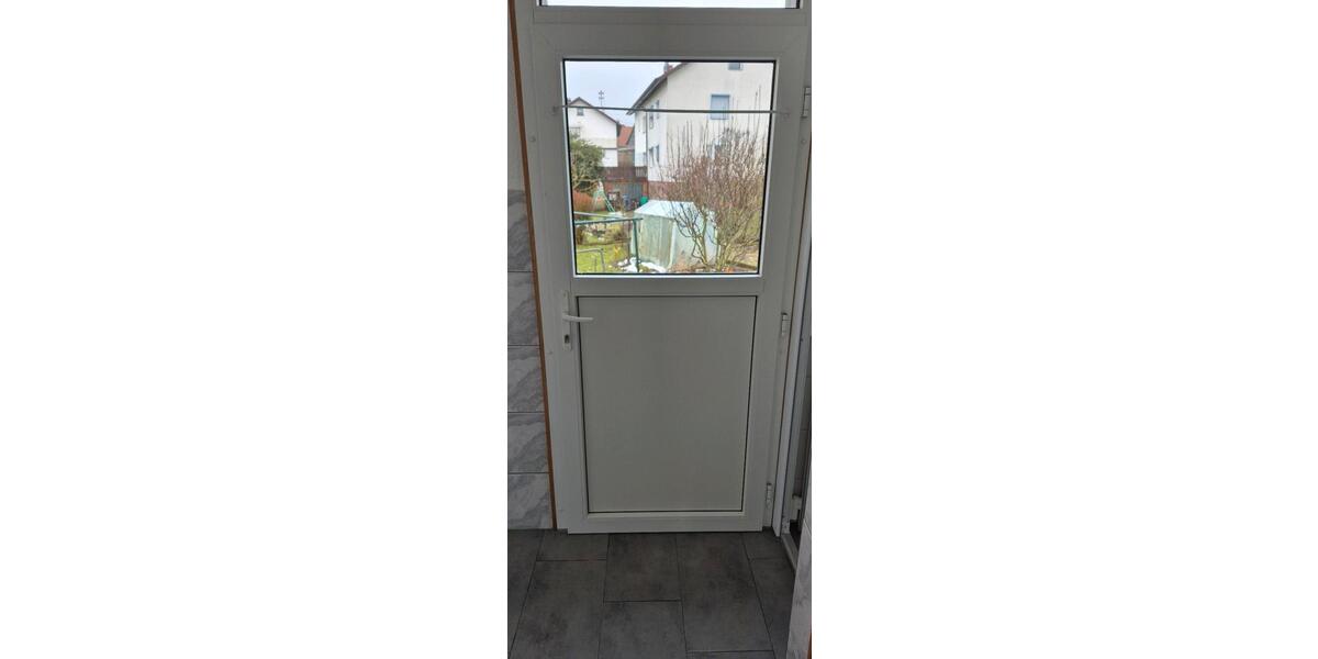 Einfamilienhaus Waldbrunn - 6 Zimmer, 100 m&sup2;, 1.000&euro; | Angebot:26241971