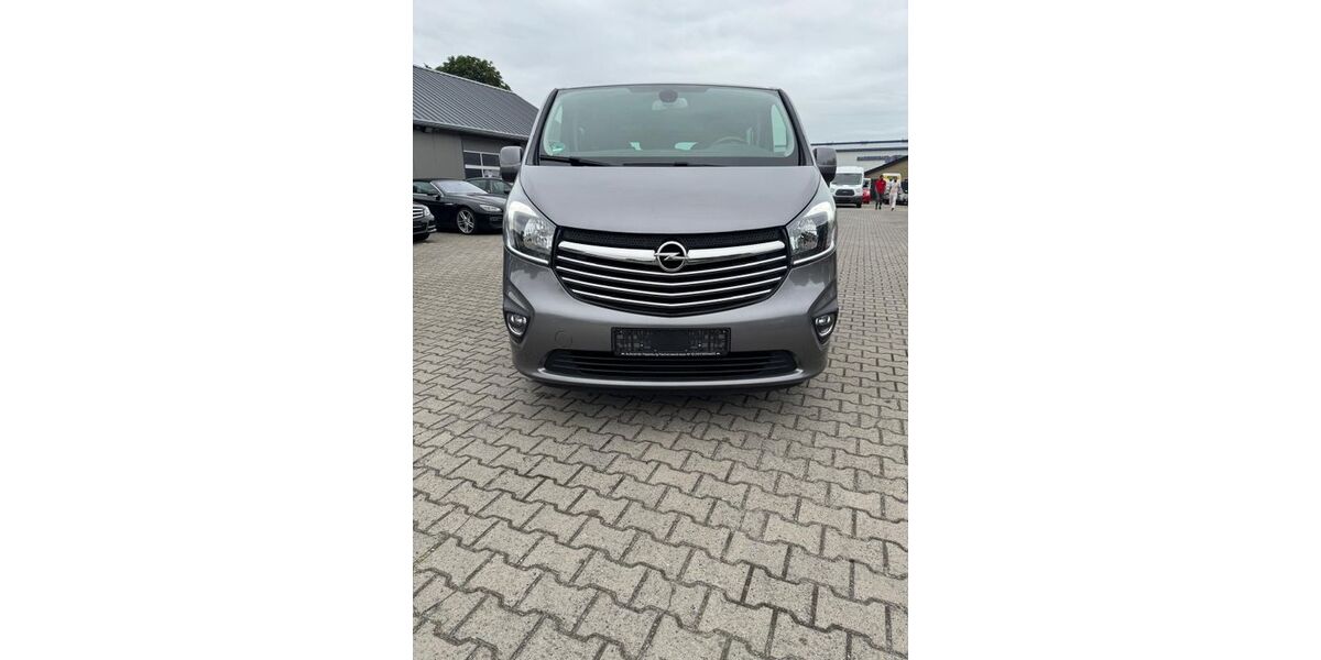 Opel Vivaro 130.000 km 21.500 &euro; Papenburg 26871