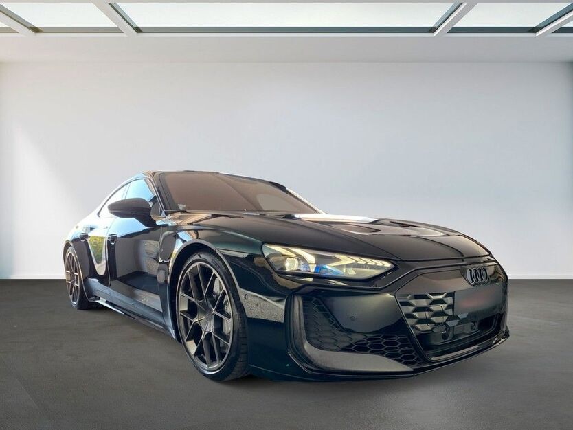 Audi RS e-tron GT 6.900 km 145.775 € Regensburg 93055