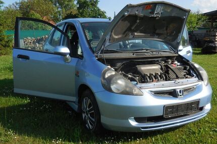 Honda Jazz 200.000 km 1.500 &euro; Güsten 39439