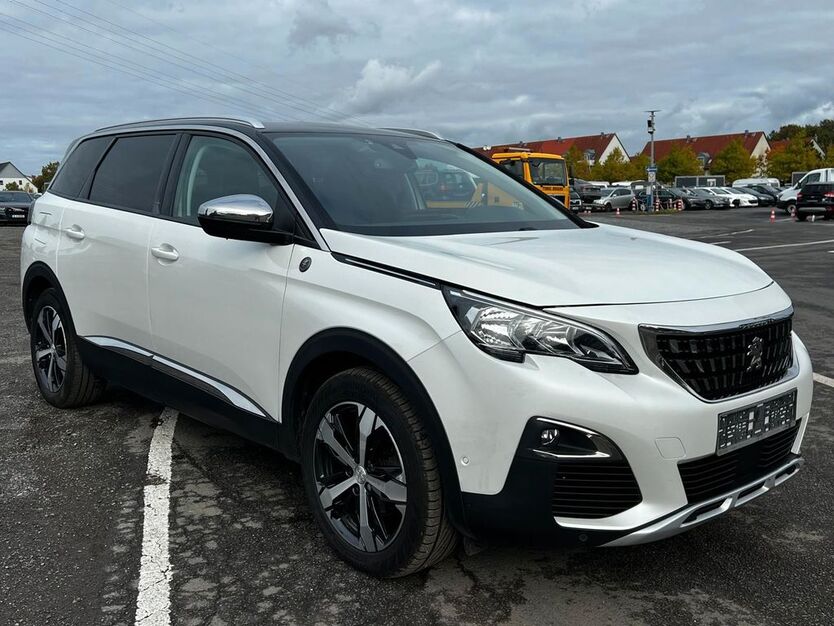 Peugeot 5008 187.000 km 14.390 € Mittenwalde 15749
