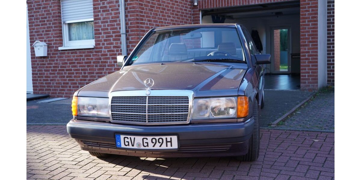 Mercedes-Benz 190 244.744 km 10.000 &euro; Neuss 41472