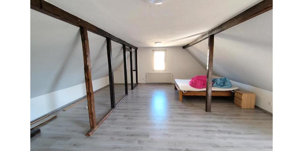 Etagenwohnung Urmitz - 7 Zimmer, 160 m&sup2;, 300.000&euro; | Angebot:26709840