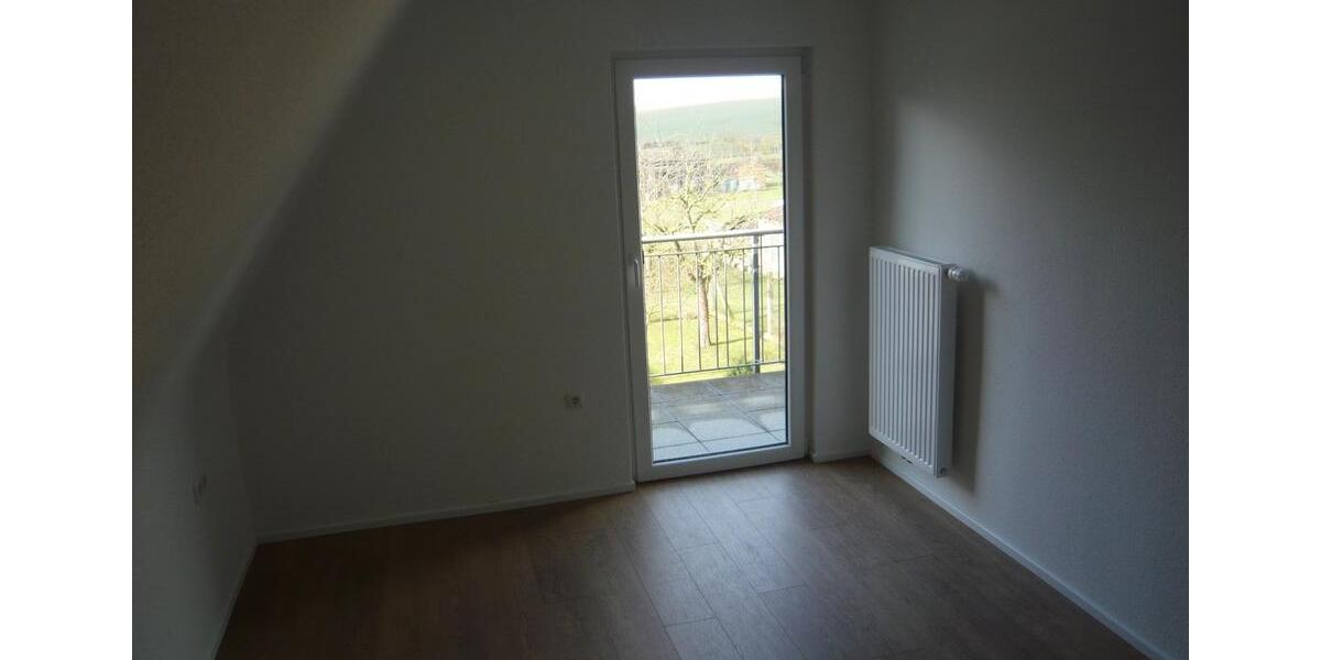 Einfamilienhaus Prosselsheim - 6 Zimmer, 98 m&sup2;, 1.000&euro; | Angebot:25419692