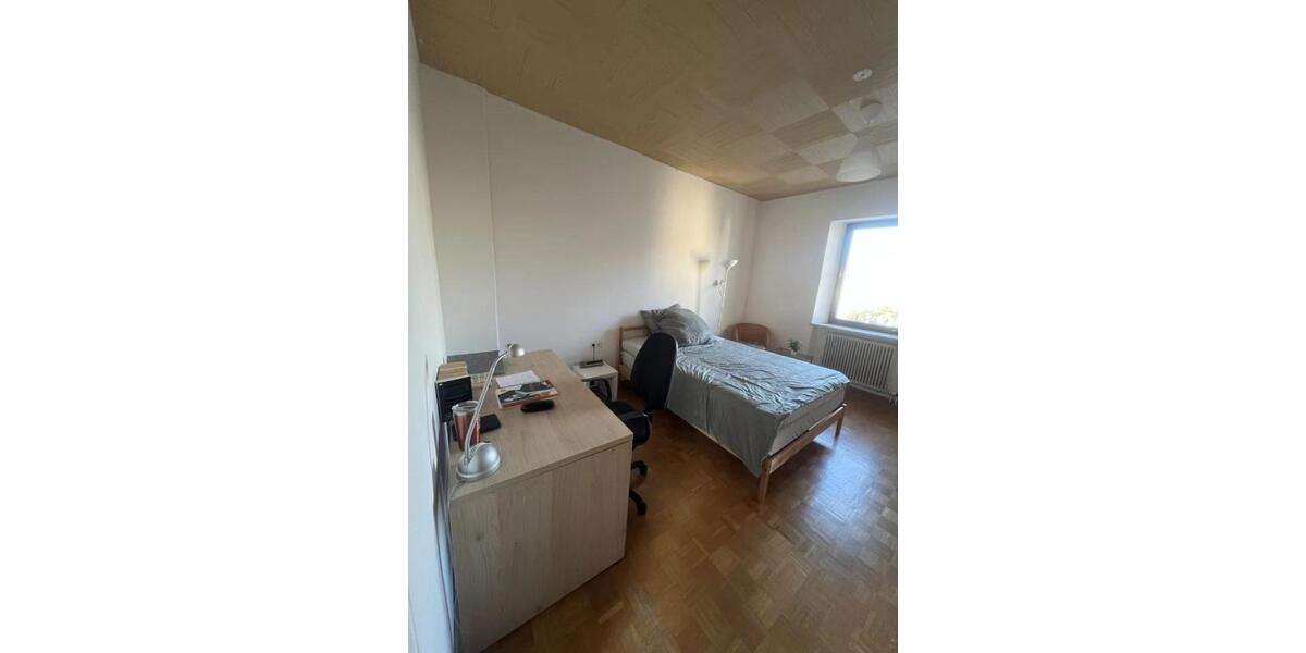Etagenwohnung Regensburg Galgenberg - 4 Zimmer, 90 m&sup2;, 2.600&euro; | Angebot:25403359