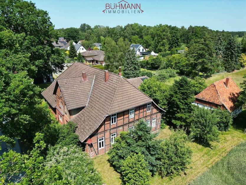 31535 Neustadt - Idyllischer und vielseitiger Hof am Ortsrand in Flusslage