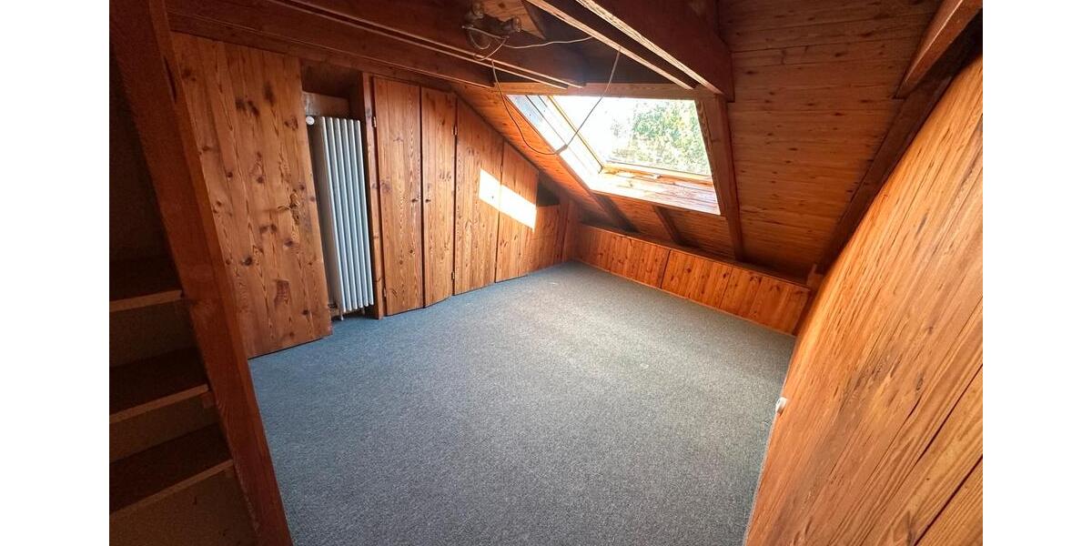 Doppelhaushälfte Germering - 7 Zimmer, 180 m&sup2;, 3.690&euro; | Angebot:26515105