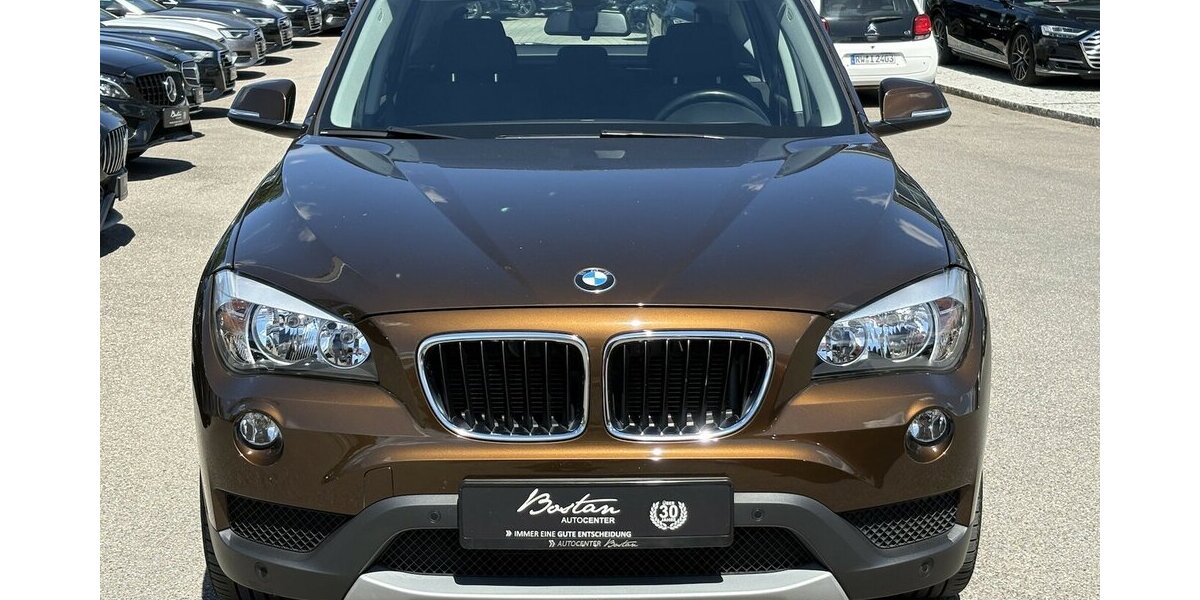 BMW X1 xDrive 20 i SITZHEIZUNG/LENKHZ/PDC/ISO-FIX 79.601 km 12.900 &euro; Villingen-Schwenningen 78054