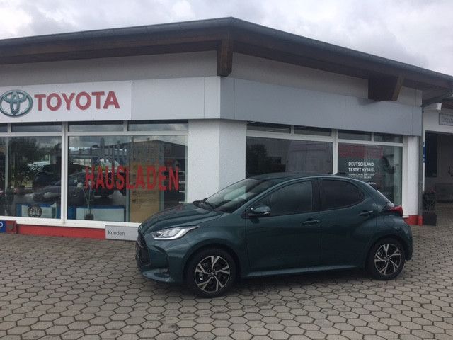 Toyota Yaris 3.000 km 25.400 € Cham 93413