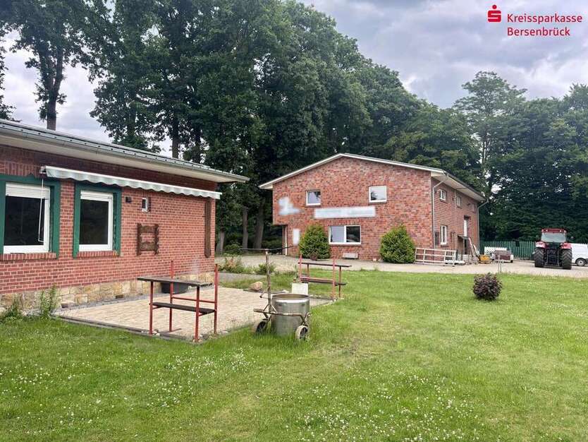 Halle in Bippen 294.000 € 300.82 m²