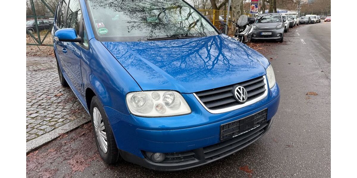 VW Touran 230.000 km 1.980 &euro; Berlin 12109