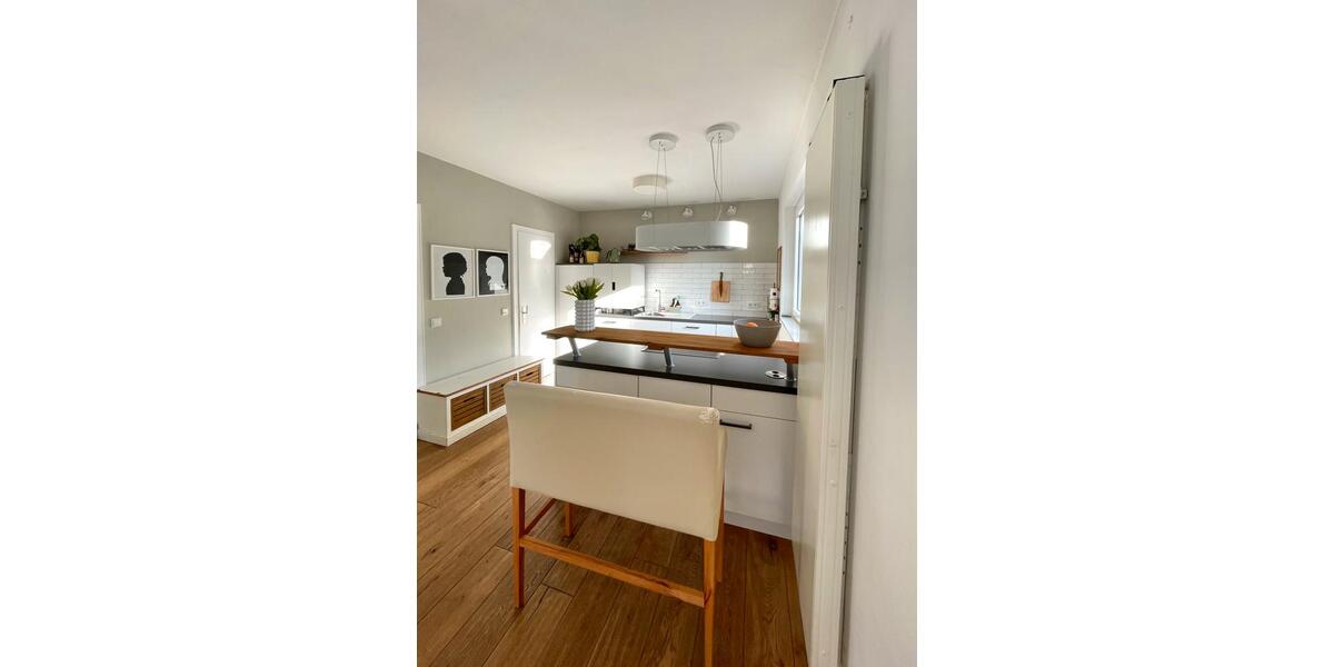 Großzügiges Einfamilienhaus mit Traumgarten und Anliegerwohnung 7 zimmer