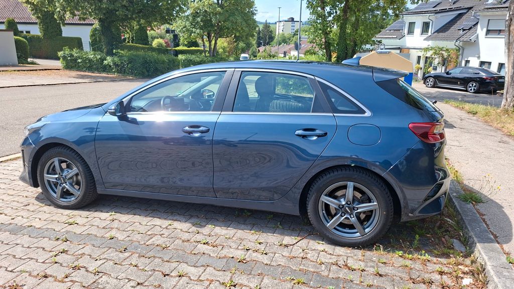 Kia ceed / Ceed 99.930 km 12.900 &euro; Kempten 87439