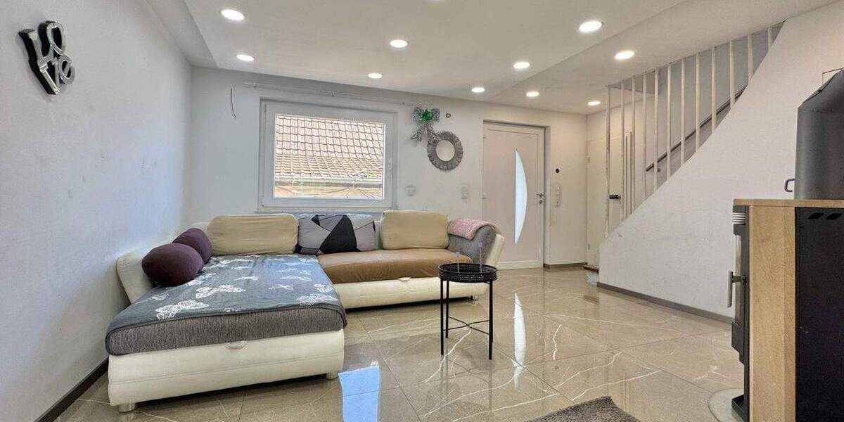 Doppelhaushälfte Bretten - 4 Zimmer, 88 m&sup2;, 388.000&euro; | Angebot:25738384