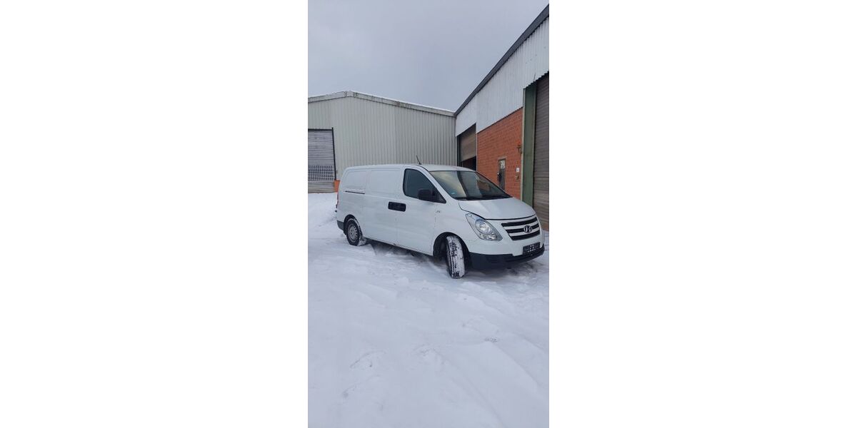 Hyundai H-1 Starex 97.645 km 8.499 &euro; Bevern 37639