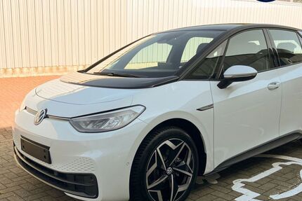 VW ID.3 4.603 km 27.450 € Bremen 28201