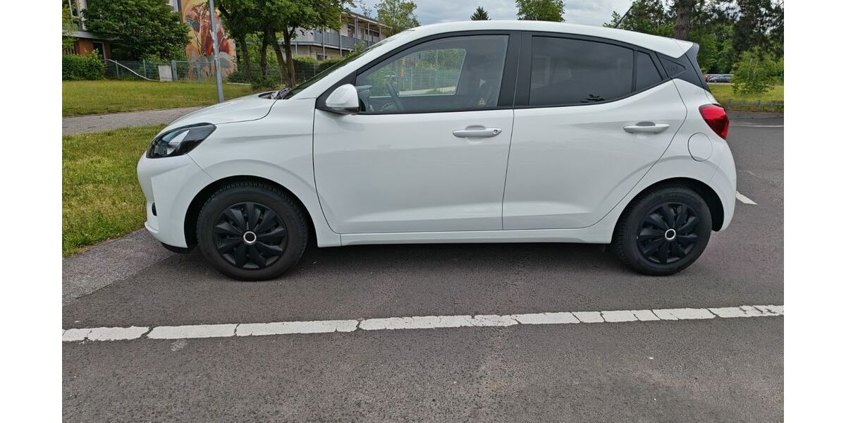 Hyundai i10 5.700 km 16.590 &euro; Nürnberg 90475