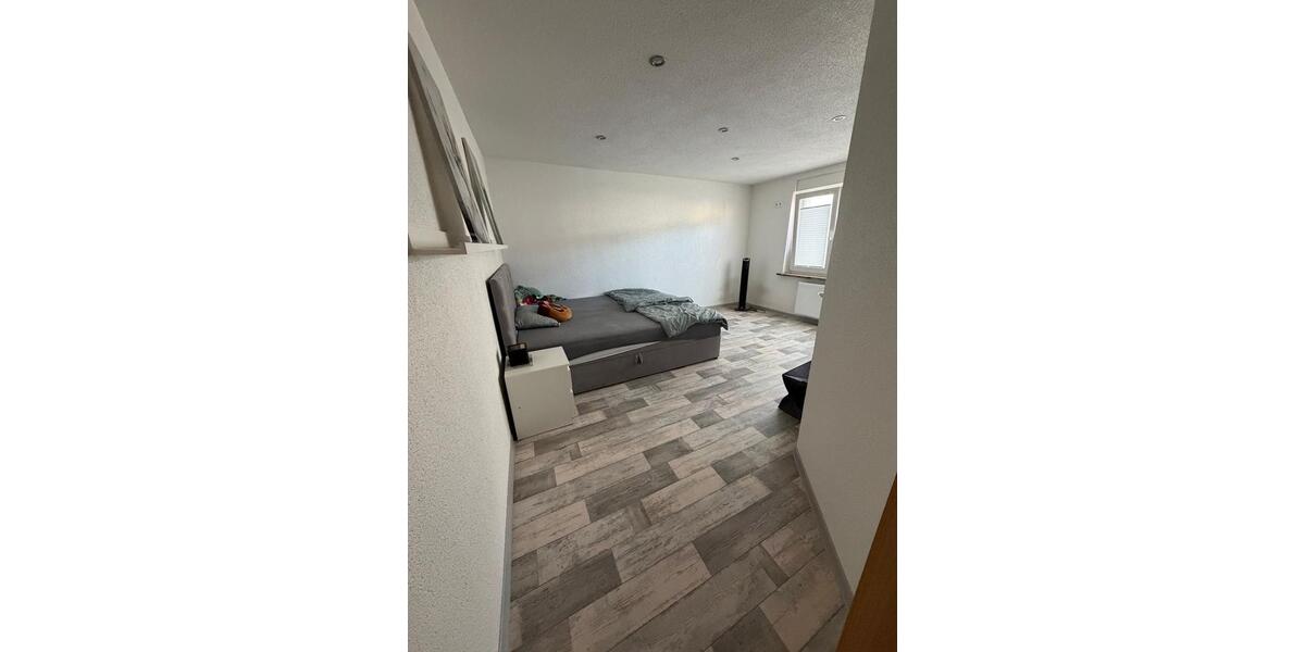 Doppelhaushälfte Crimmitschau - 6 Zimmer, 140 m&sup2;, 219.000&euro; | Angebot:26726116
