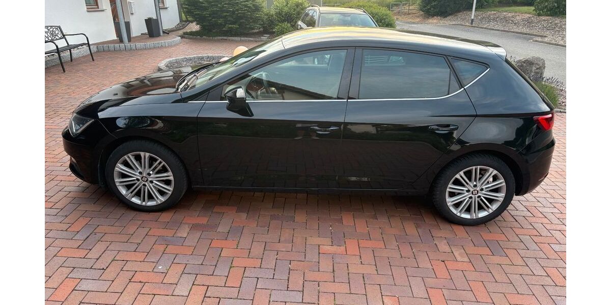 Seat Leon 135.000 km 10.900 &euro; Alfeld 31061