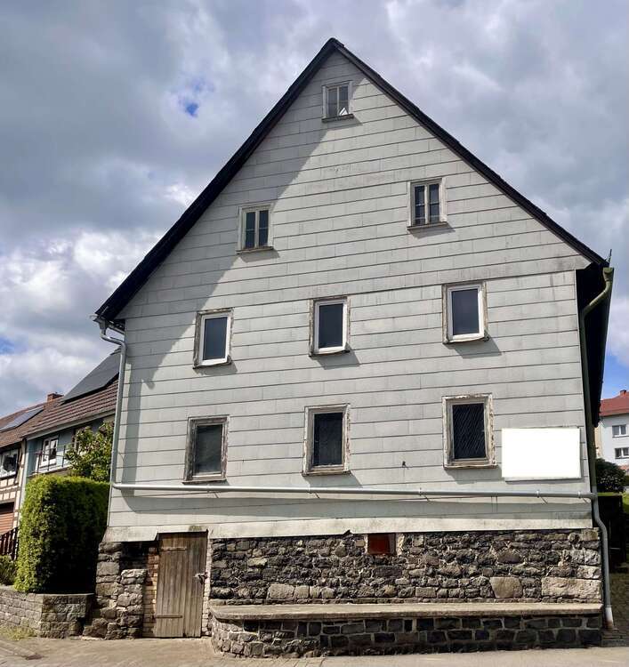 Haus zum Kaufen in Ulrichstein 39.999 € 120 m²