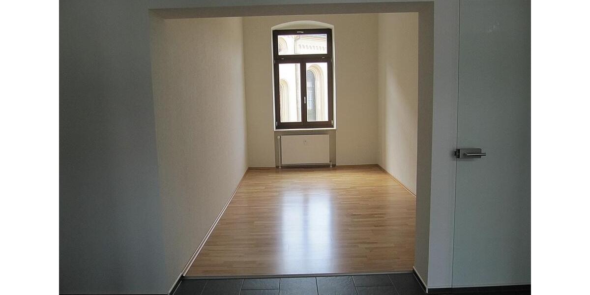 Etagenwohnung Markneukirchen - 5 Zimmer, 139 m&sup2;, 1.100&euro; | Angebot:25487030