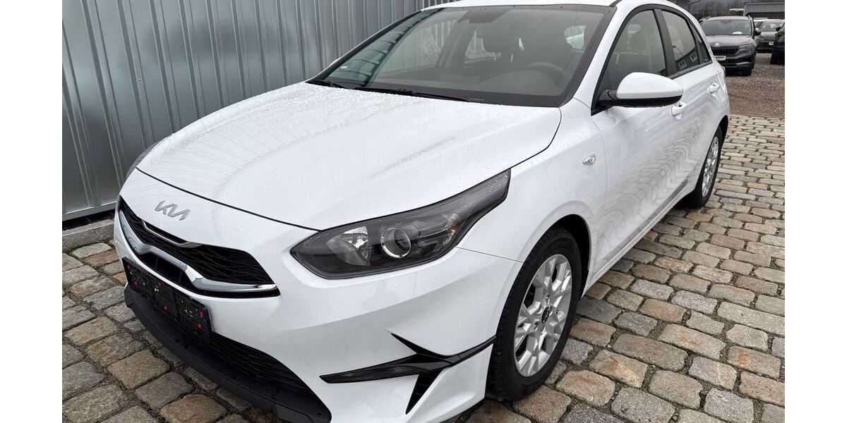Kia ceed / Ceed 48.900 km 16.990 &euro; Wörth an der Donau 93086
