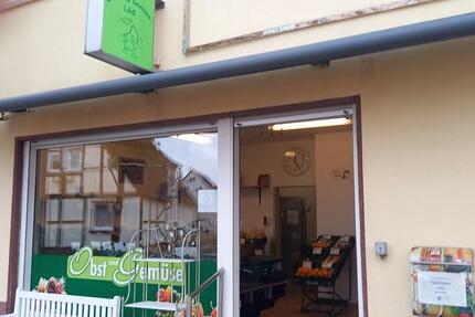 Gewerbliche Räume mit Schaufenster, Kühlhaus, WC zimmer