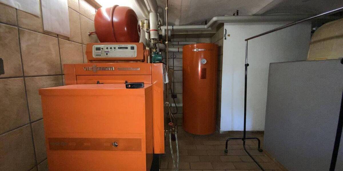 Einfamilienhaus Oberviechtach - 8 Zimmer, 190 m&sup2;, 255.000&euro; | Angebot:25984404