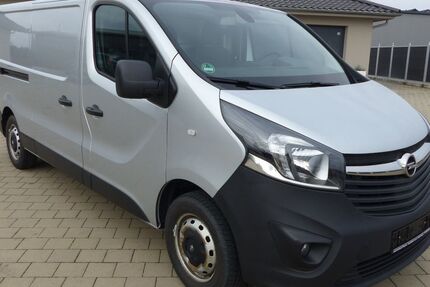 Opel Vivaro 168.397 km 10.500 € Burgau 89331