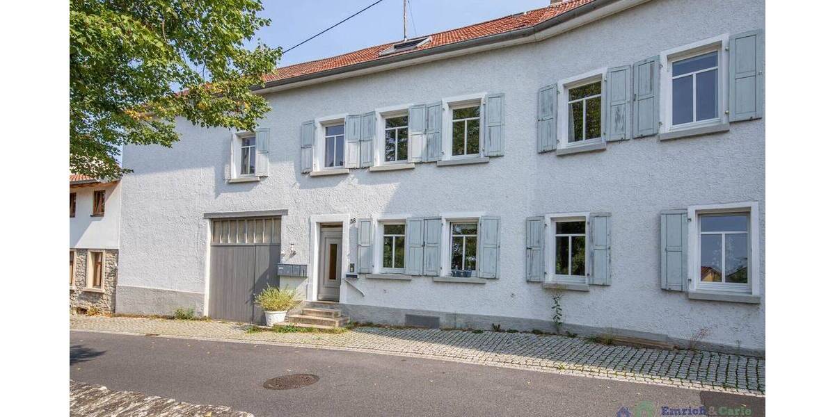 Haus im Haus - Eigentumswohnung mit reichlich Nebenflächen, Garten u. Ausbaureserve 4 zimmer