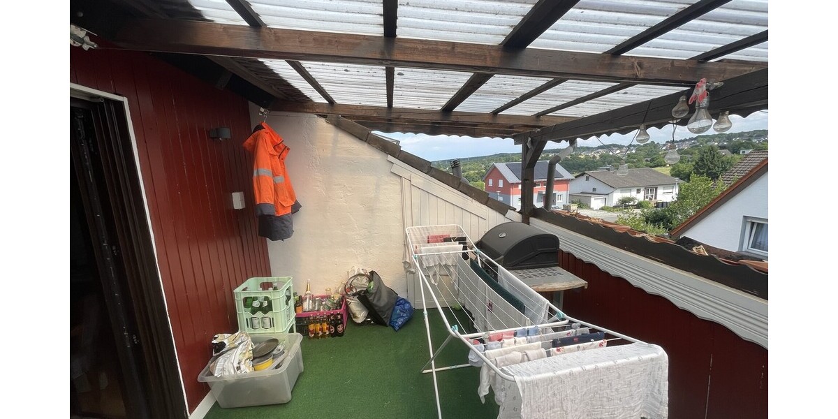 69 m² zum Wohlfühlen – Dachgeschosswohnung mit Stellplatz - Dachgeschoßwohnung Bad Honnef / Aegidienberg Aegidienberg | Angebot:27133833