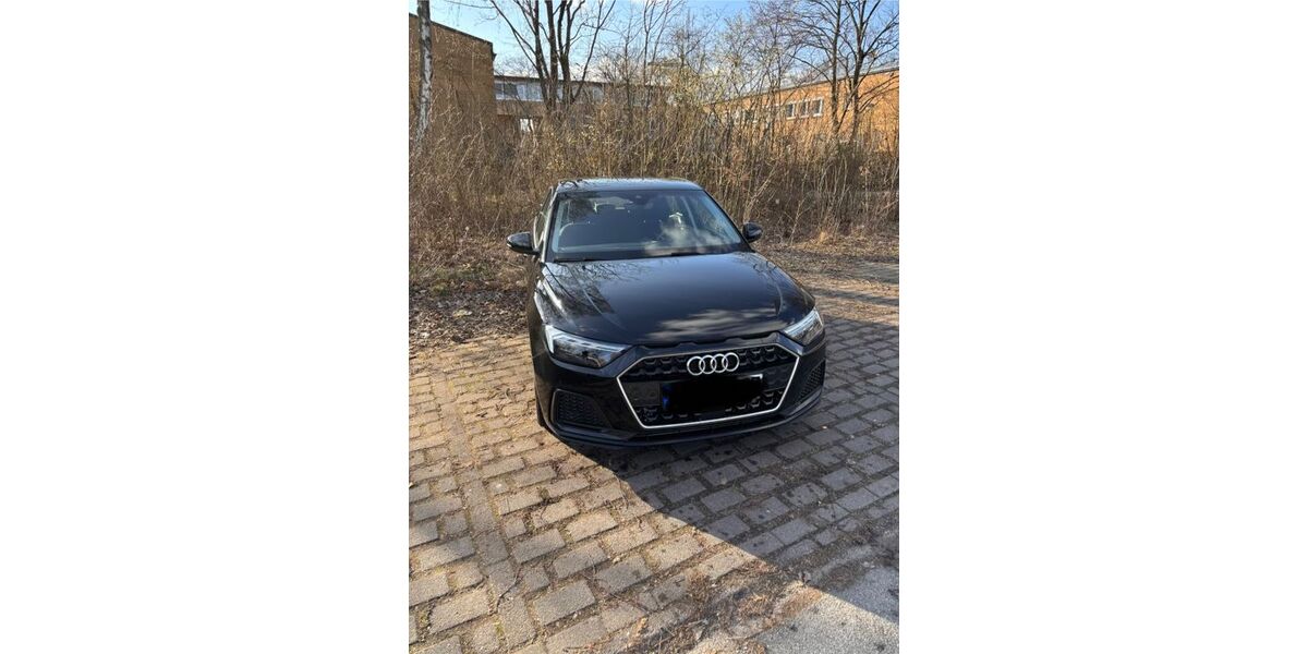 Audi A1 33.925 km 22.999 &euro; Hamburg 21029