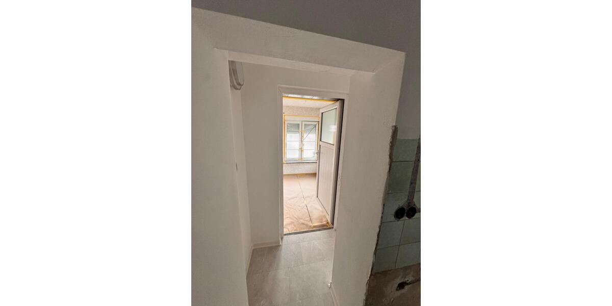 Erstbezug, helle frischsanierte 3-Zimmer Wohnung Groß Lindow 3 zimmer