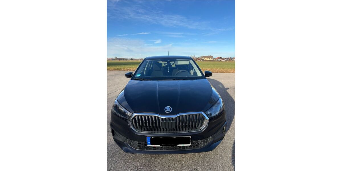 Skoda Fabia 146.948 km 9.999 &euro; Höhenkirchen-Siegertsbrunn 85635