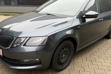 Skoda Octavia Soleil 1.6 TDI / DSG 232.000 km 8.900 &euro; Bedburg-Hau 47551